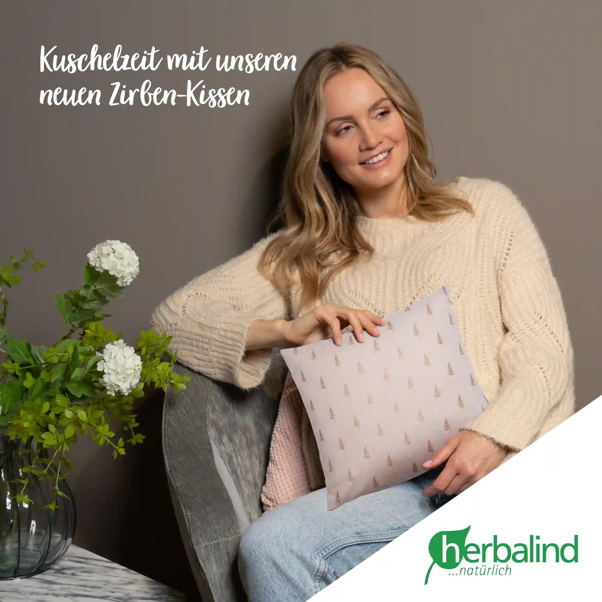 Zirbenkissen 30x30cm, Canvas light sand, Bäumchen gold