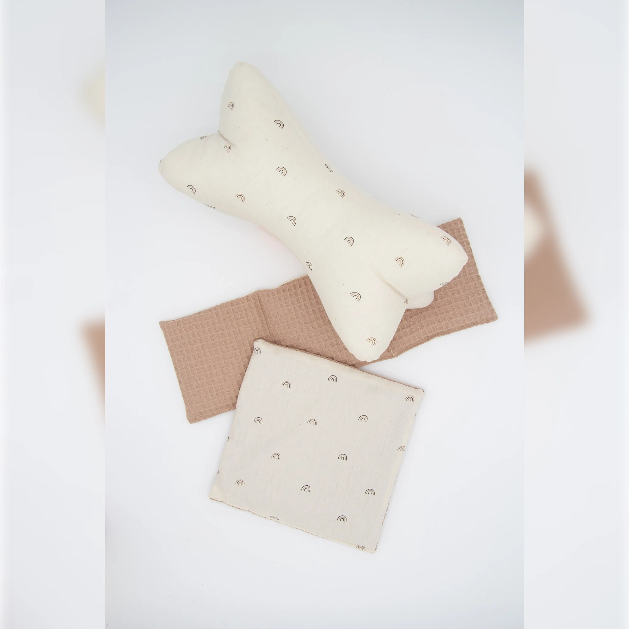 Körner-Kinderkissen 3-Kammer 12x36cm "Regenbogen", Waffel-Pique Camel