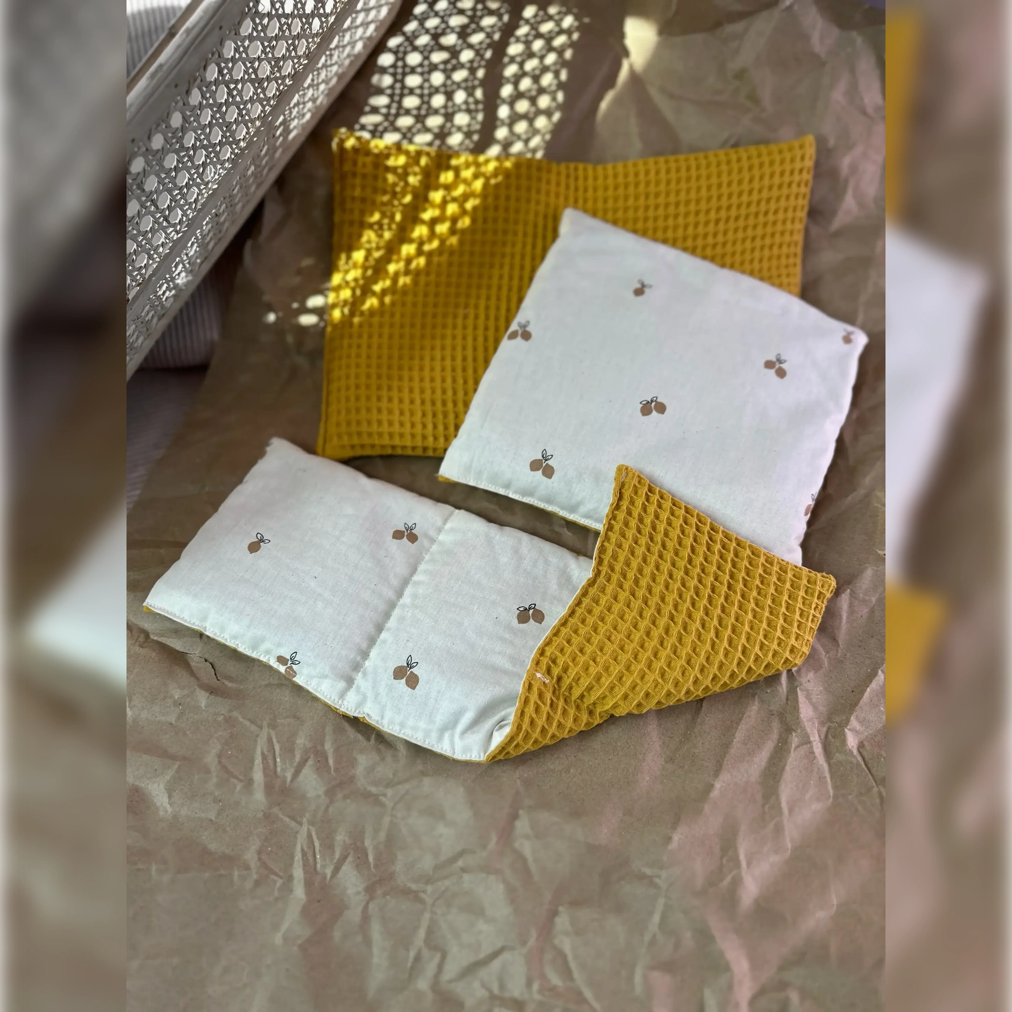 Körner-Kinderkissen 3-Kammer 12x36cm "Zitrönchen", Waffel-Pique Gelb